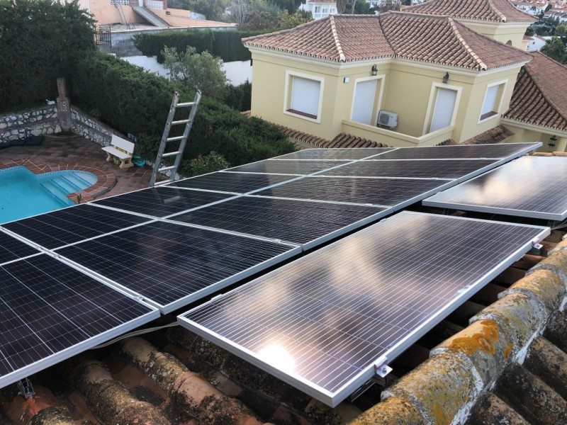 Energía solar térmica o fotovoltaica para el hogar