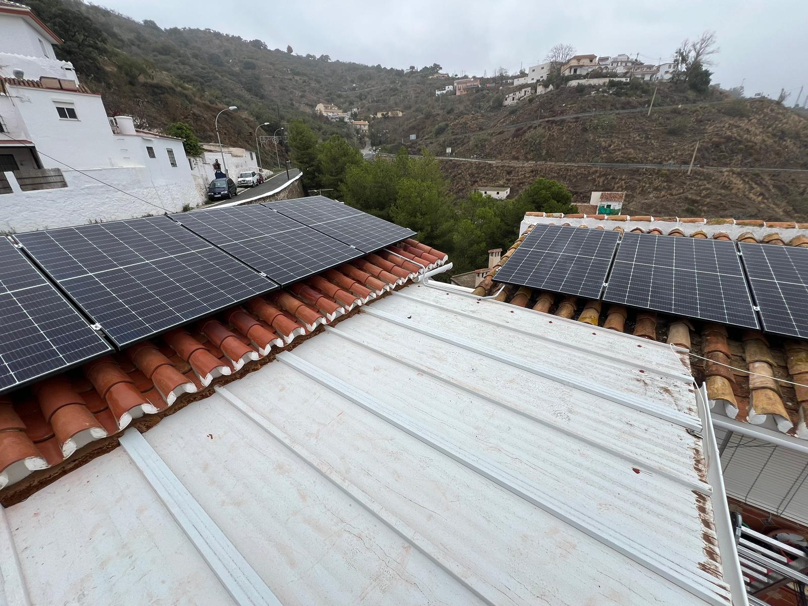 Instalación placas solares Olías Málaga