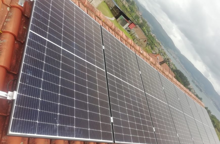 Instalación de placas solares en Pontevedra San Adrián de Cobres