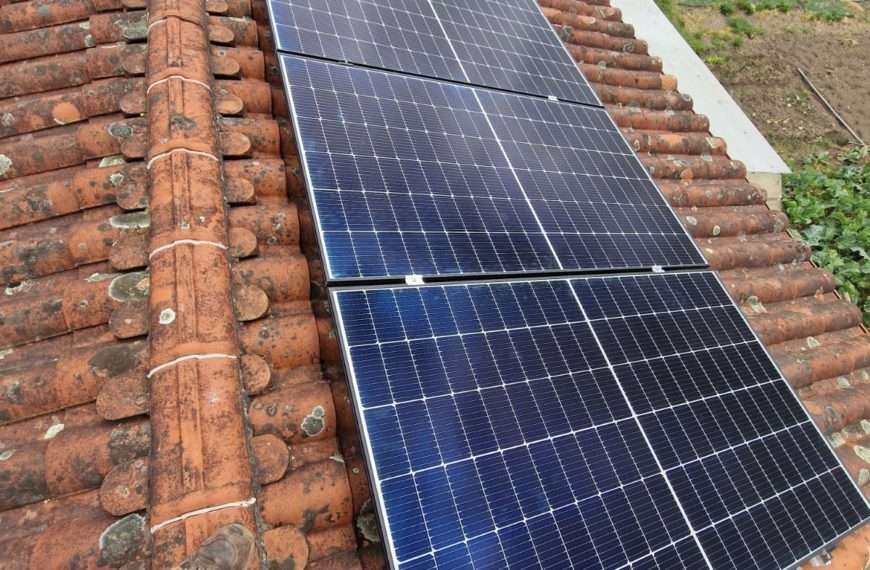 Intstalación placas solares en Tuy Pontevedra por la empresa Ahorasol