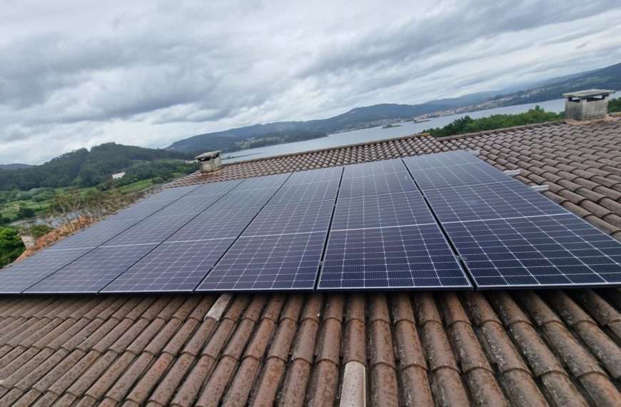 Instalación solar en Vilaboa en Pontevedra para ahorrar en la factura de la luz