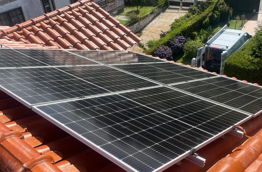 Instalación placas solares en Canillas de Aceituno