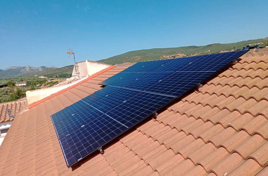 Instalación solar en Villa nueva del Trabuco, Málaga