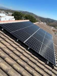 Instalación placas solares en Villa Nueva de Tapia Málaga