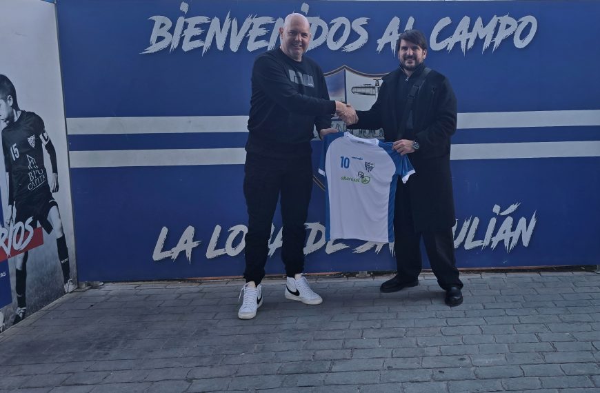 Ahorasol patrocina el club de futbo Atletico de San Julián